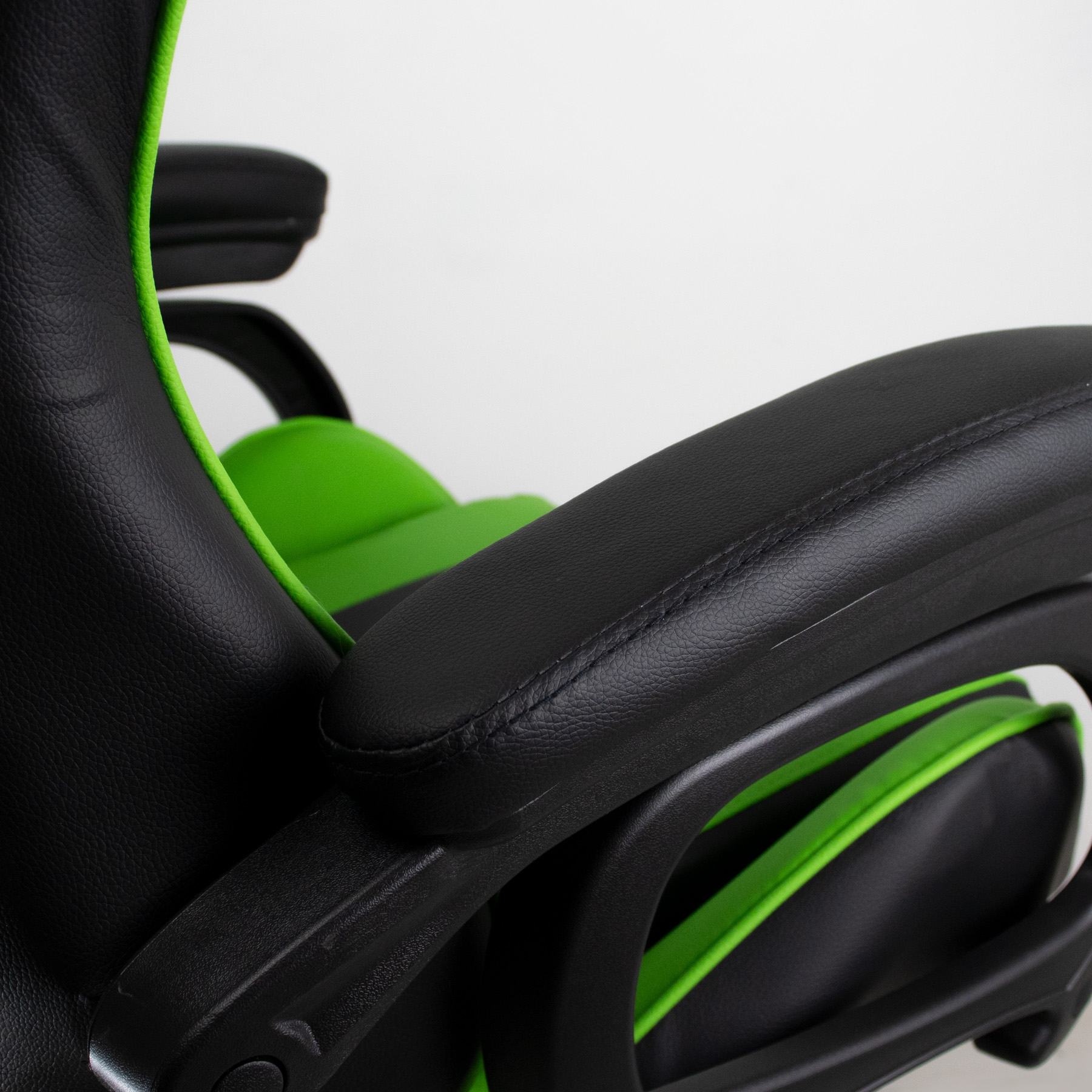 Cadeira Gamer Verde E Preto Healer Level Reclin Vel Girat Ria Com Apoio